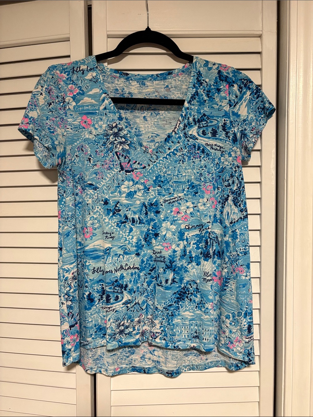 Lilly Pulitzer Lilly Loves NC Etta Tee
